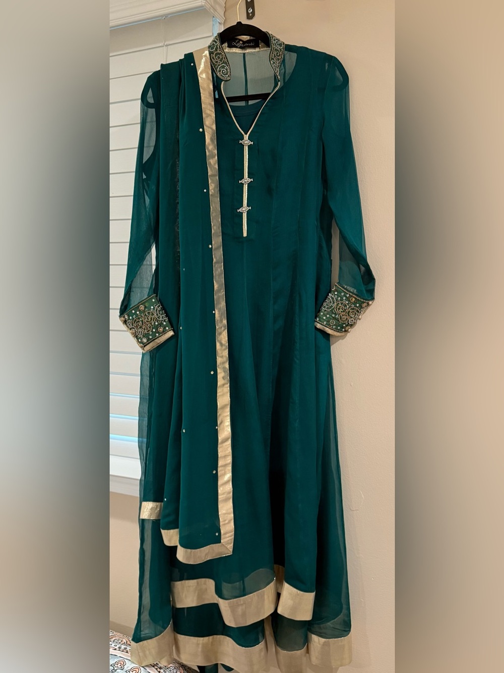 4 Piece Pakistan Chiffon High Low Gown Green size M
